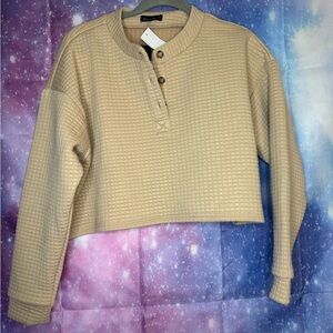 New quilted ever after pullover 🛍